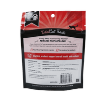 Load image into Gallery viewer, VITAL ESSENTIALS CAT FREEZE DRIED CHICKEN HEART TREAT 0.8OZ
