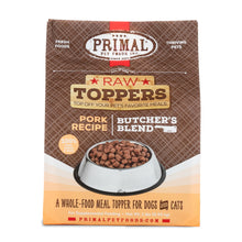 Load image into Gallery viewer, PRIMAL RAW TOPPERS BUTCHER&#39;S BLEND PORK DOG 2LB
