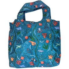 Load image into Gallery viewer, FLUFF &amp; TUFF TOTE BAG SWIMMERS &amp; SPLASHERS
