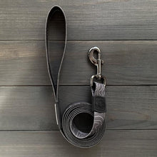 Load image into Gallery viewer, WILDERDOG LEASH WATERPROOF BLACK 6&#39;
