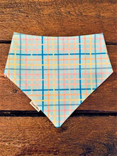 Load image into Gallery viewer, COCONUT COLLARS BANDANA SM
